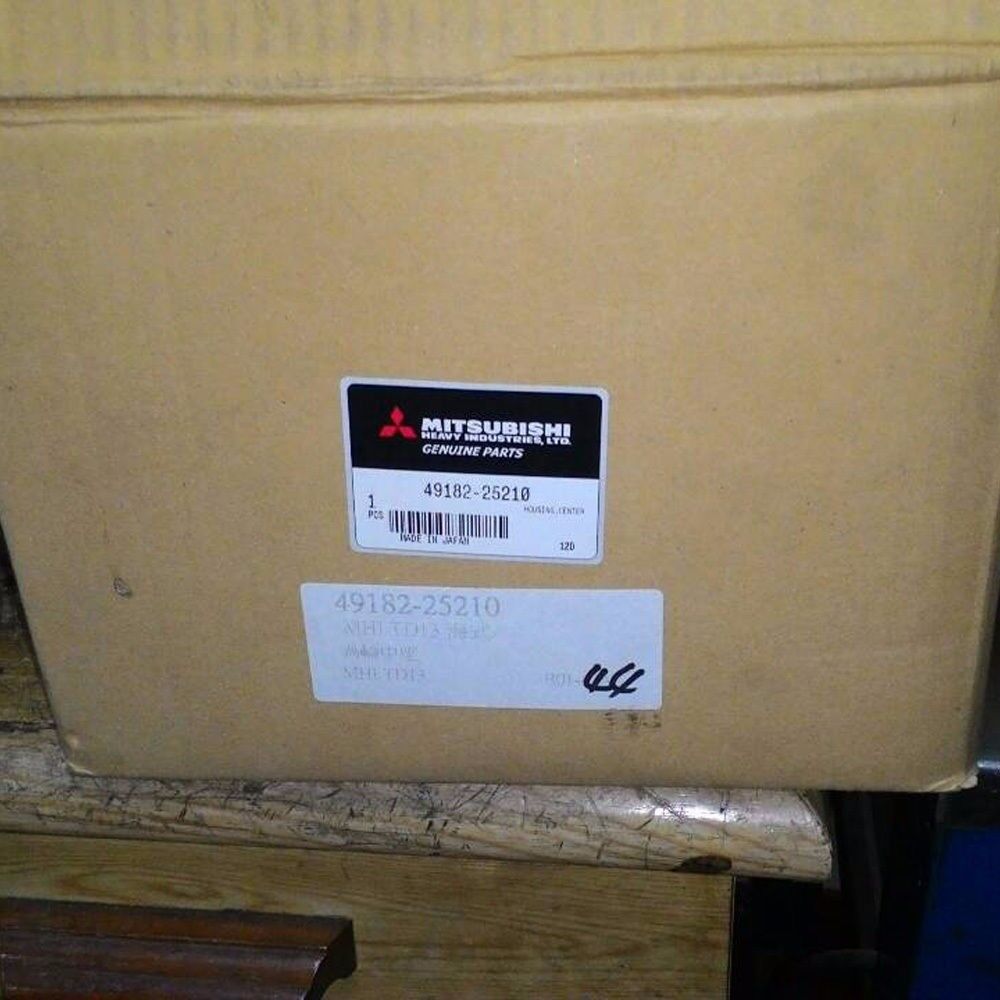 Genuine Mitsubishi Bearing Housing TD13M Oil Cooled 49182-25210 Clamp Type